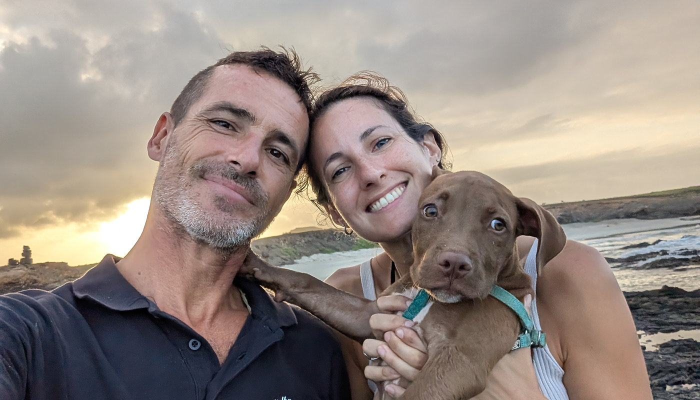 Tony, Leslie and Deco, co-founders of Cidade Velha Diving and their dog